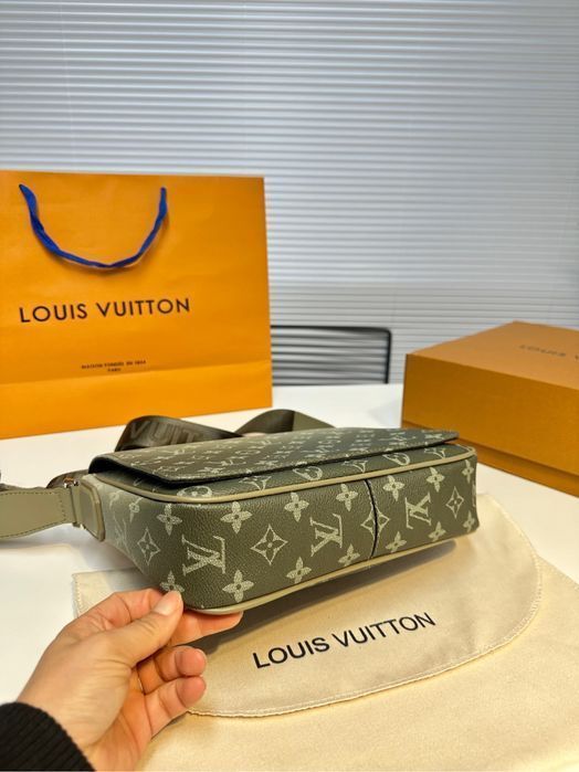 Louis Vuitton damier infini district сумка мужская золотая кожаная
