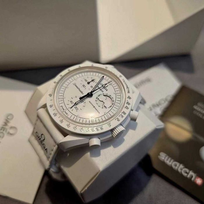 SO33W700 - ikona komiksów w zegarku