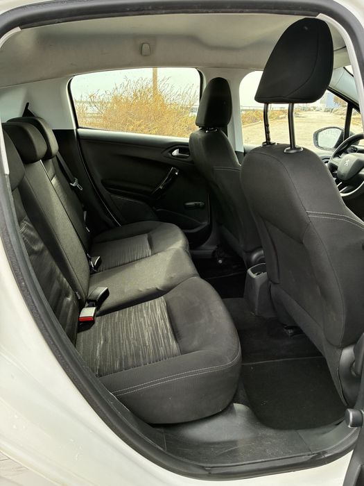Peugeot 208 1.0 VTi