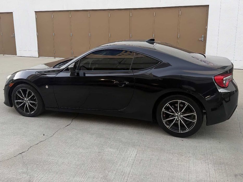 Toyota 86      2018