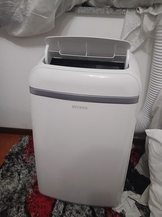 Ar Condicionado Portátil BECKEN BAC4255 (23 m² - 12000 BTU - Branco)