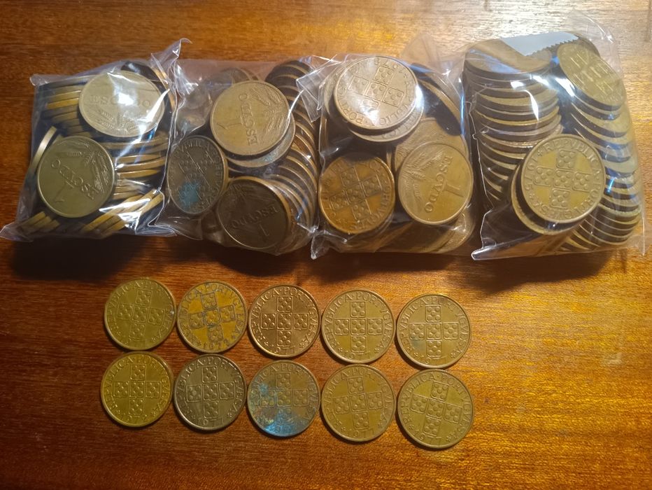 159 moedas de 1 Escudo (1969 a 1979)