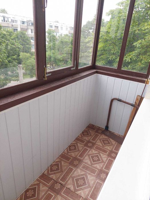 `Продам 2х кімнатну на Власівці