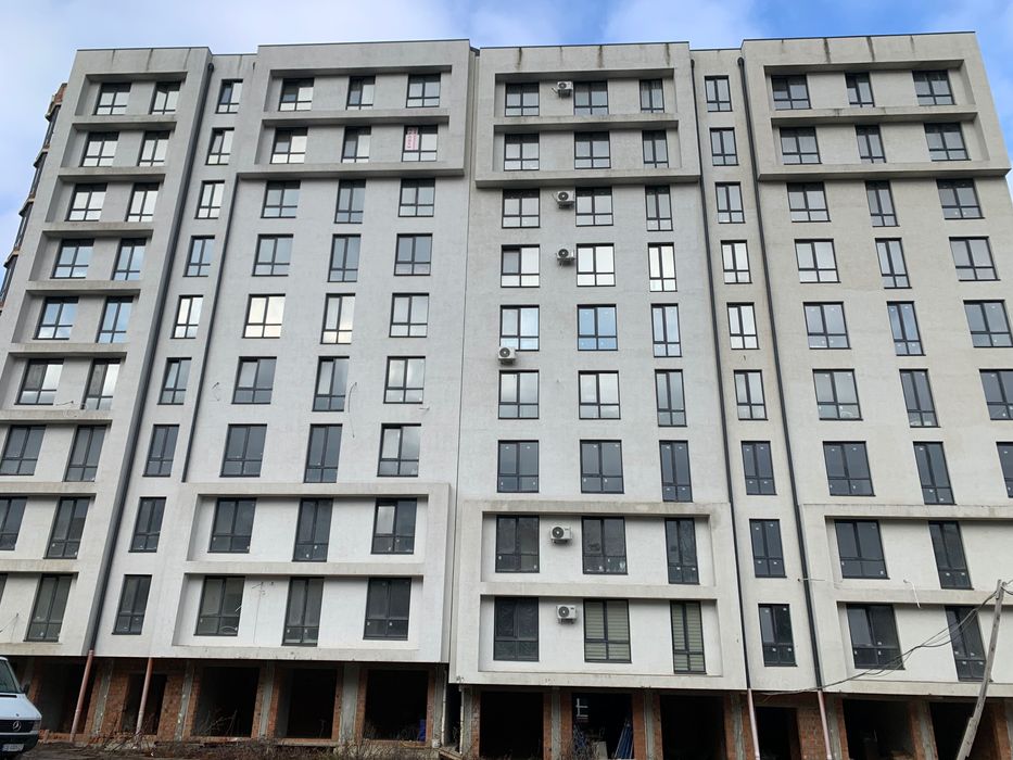 Продається фасадне приміщення біля ТЦ Проспект в новобудові «Прем‘єра»