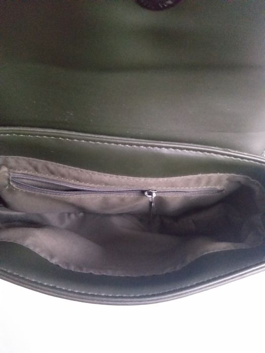 Torebka z klamrą podkową