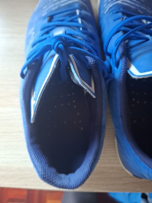 Sapatilhas de Futsal Adulto GINKA 500 Azul Elétrico