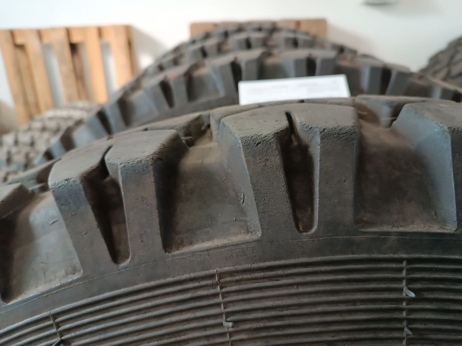 OPONY 14.00x20 z Wojska