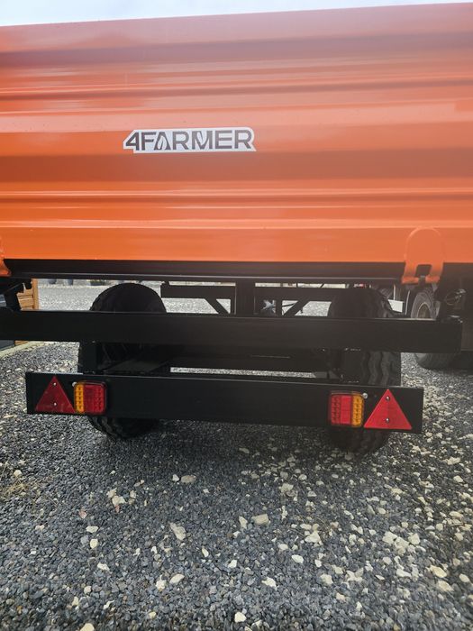 Skrzynia transportowa na kołach przyczepka