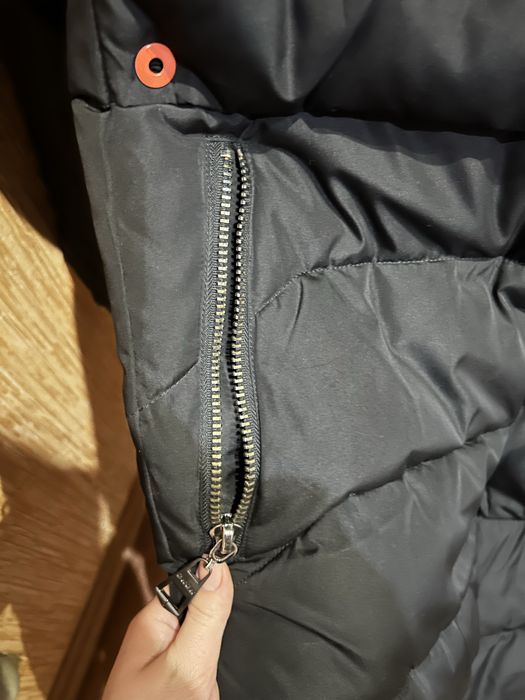 Продам пуховик жіночий