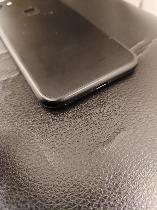 Продам iPhone 7 32 128 гб