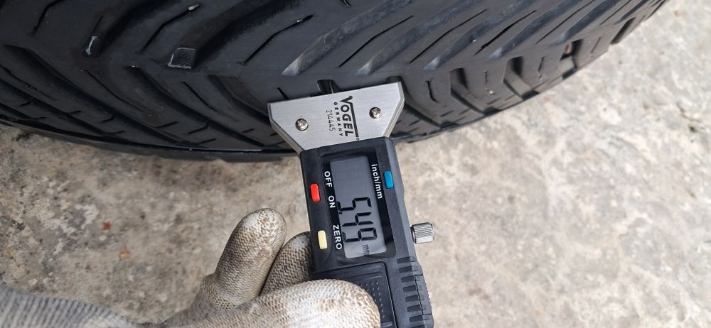 Шини Kormoran 215 50 R17