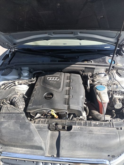 Audi A4 2012 VIN WAUBFAFLXCN002048 фото оголошення 9 з 23