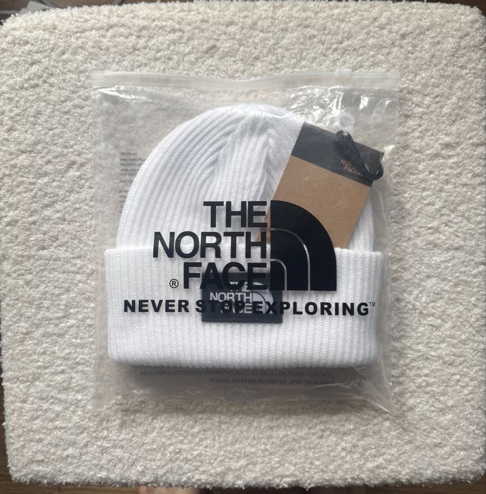 Biała czapka The North Face – NOWA