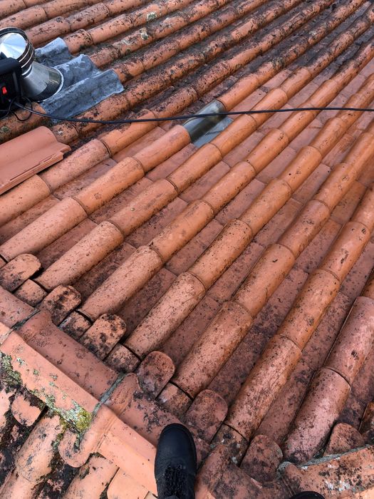 Estou A sua disposição trabalho com gosto e profissionalismo.