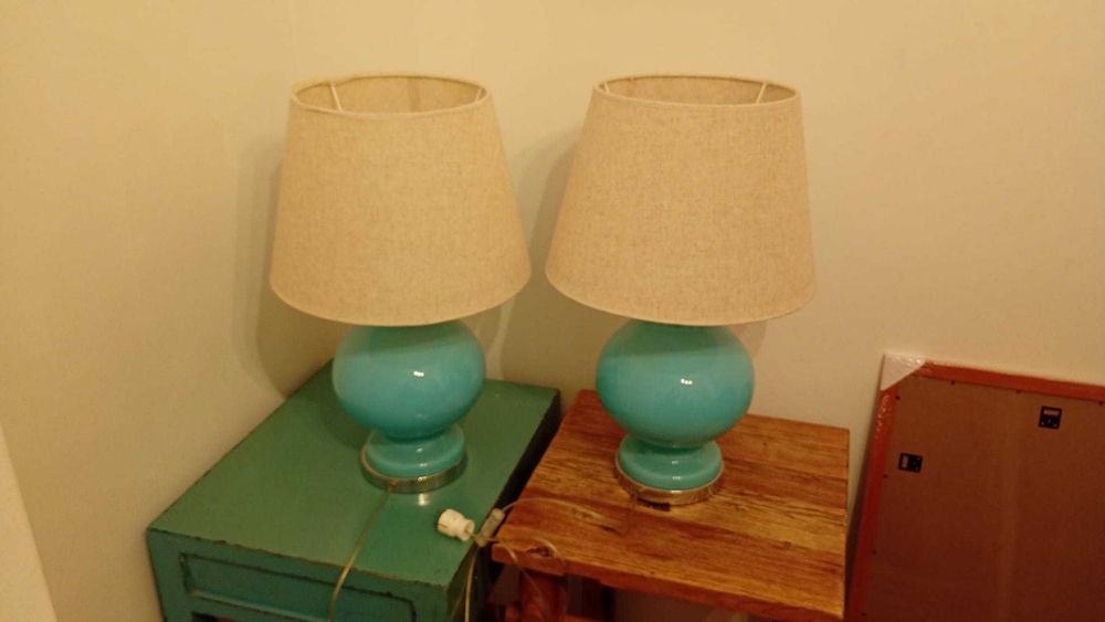 Candeeiro de mesa decorativo em cerâmica azul, E27