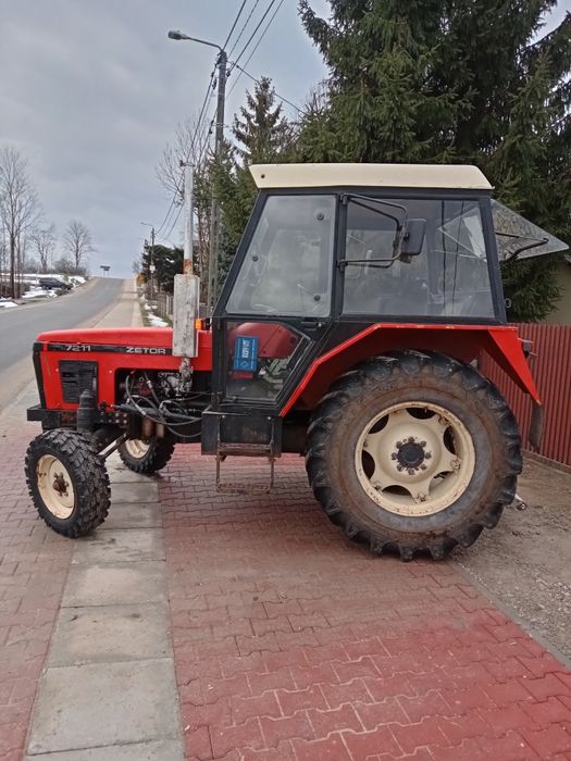 Zetor 7211 jak 7245 ; CASE