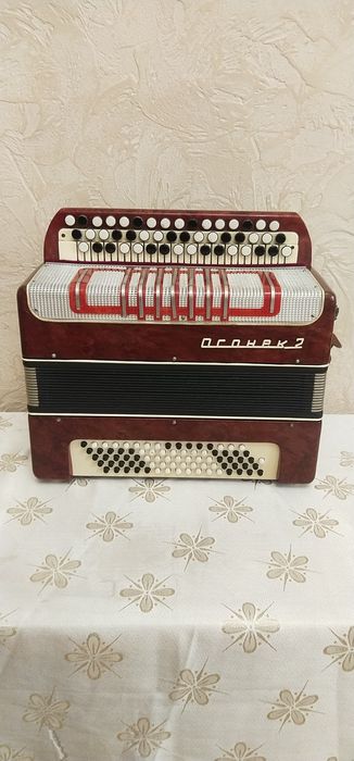 Красивий баян Кіровський