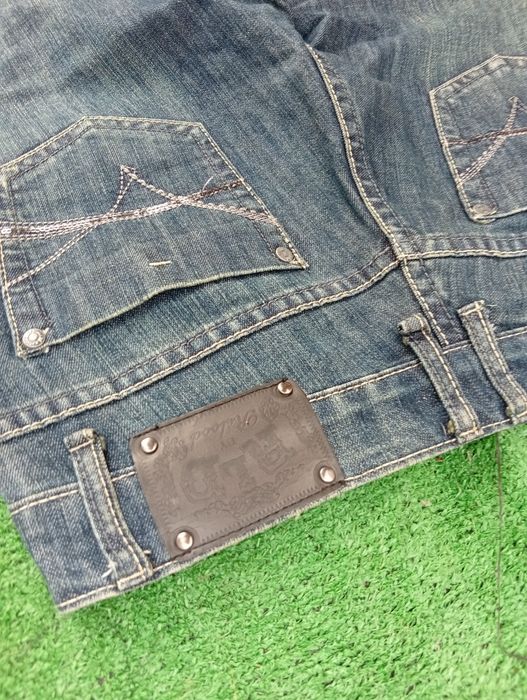 Calças jeans Relood azuis – tamanho 38, em bom estado