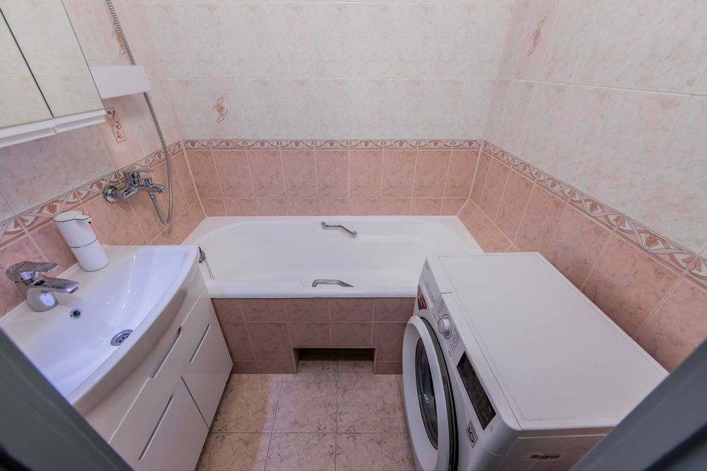 2к квартира з якісним ремонтом | Троєщина | Рейгана 16