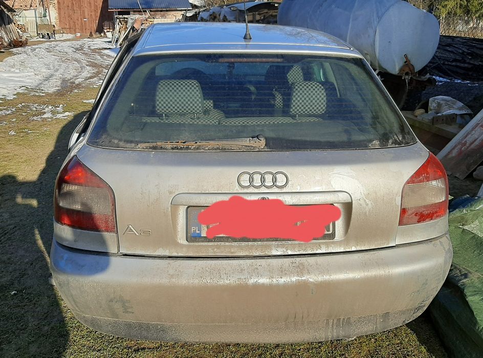 Audi a3 w całośc na czesci, uszkodzone