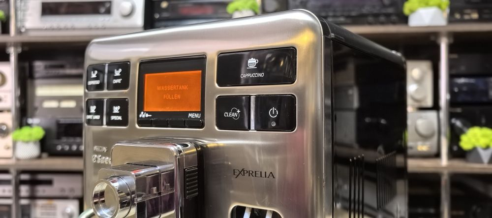 Кавова машина Saeco Exprelia