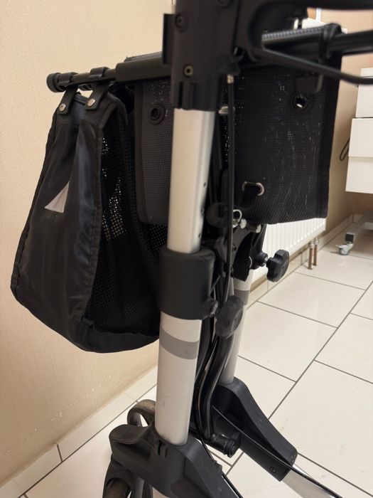 Роллатор складний, ходунки на колесах