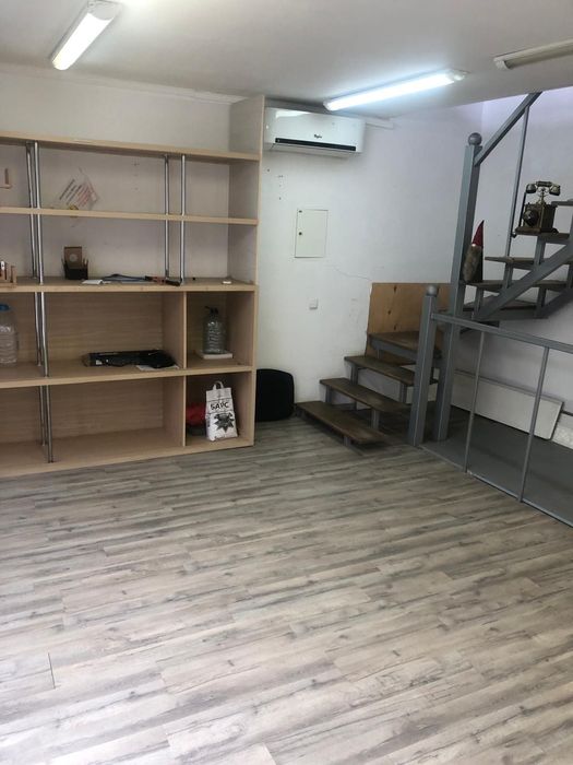 Аренда коммерческого помещения в центре | евроремонт | потолки 3+