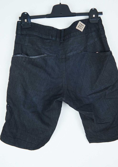 Triple 2 spodnie szorty size S