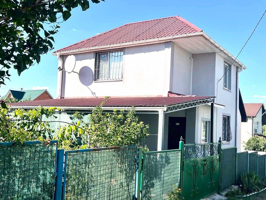 Капитальная дача в начале Подгородного