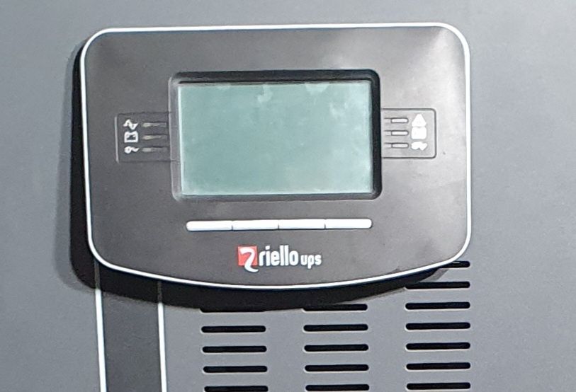Riello MST 10 AO – 10kVA / 9kW – 3-fazowy UPS