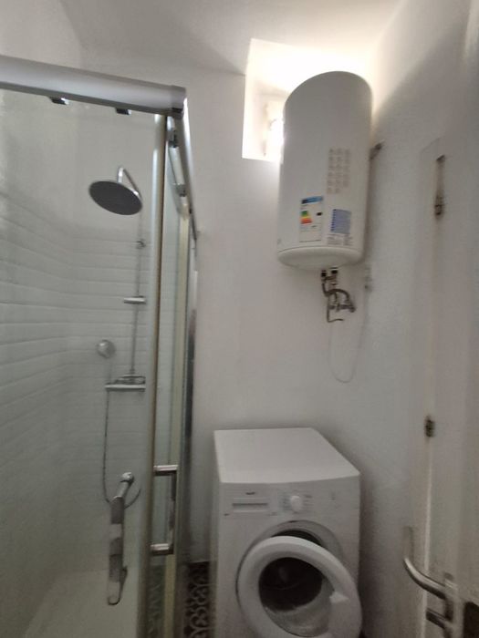 Apartamento T0 nas Janelas Verdes