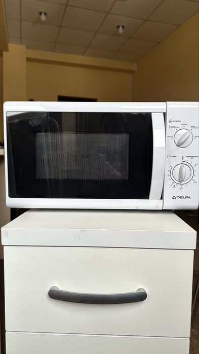 Микроволновка DELFA MD 20 MW