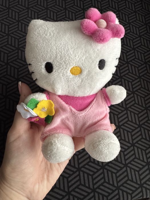 Мʼяка іграшка hello kitty