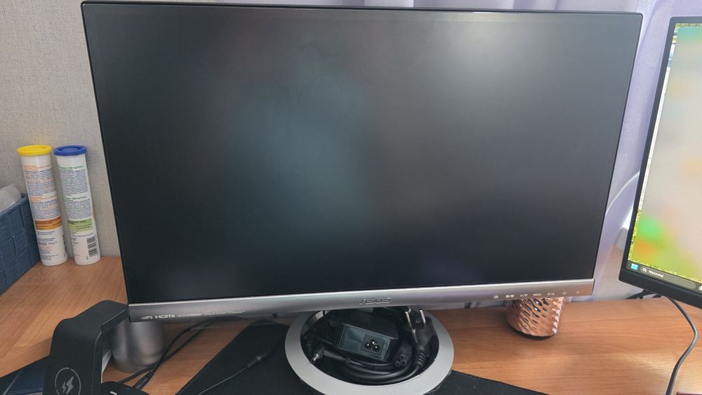 Monitor komputerowy Asus MX239H 24" z głośnikami Bang & Olufsen 2xHDMI