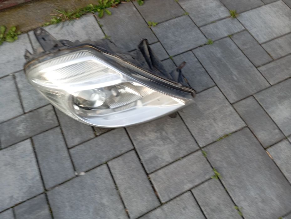Lampa reflektor prawy przód Citroen C8 Oryginał Europa