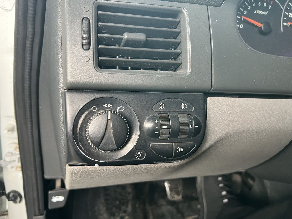 LADA priora Лада Пріора