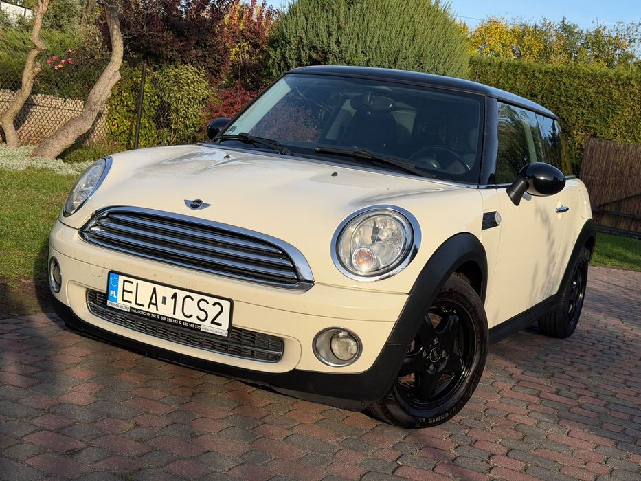MINI Cooper Benzyna 120KM Grzane fotele Panorama Dach Klimatronic Zarejestrowany