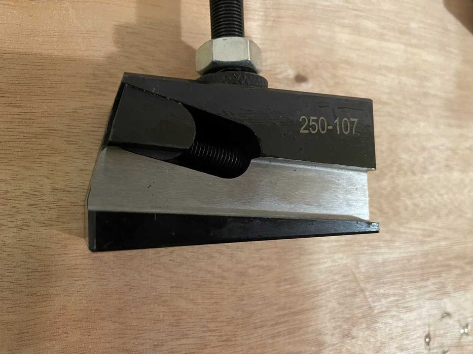 Быстросменный резцедержатель 9craft 250-100