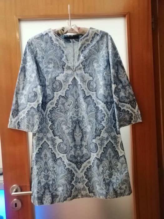 Vestidos de senhora cada 5€ tam. M