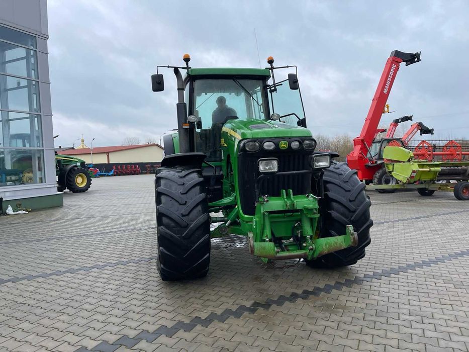 John Deere 8220-2002 року