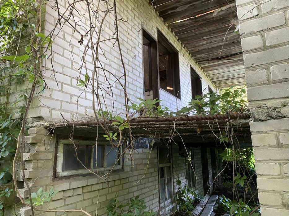 Продам 2/3 дома не дострой