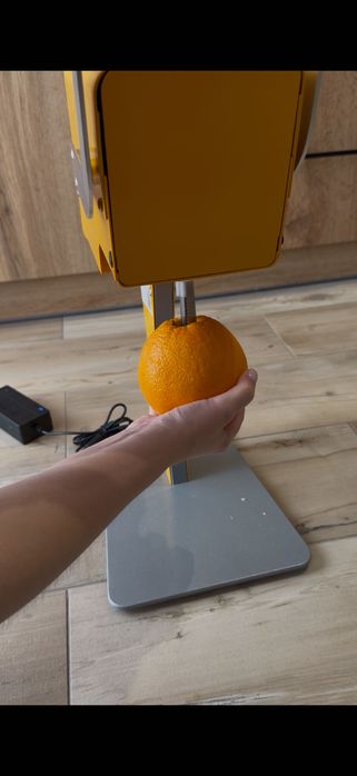 Соковижималка для фрешу прямо в апельсині |WOW -формат подачі .