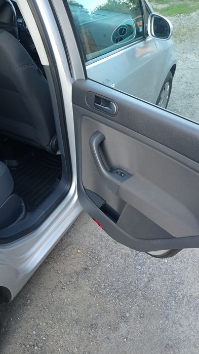 Продам Гольф 5+ 1.6 газ/бензин