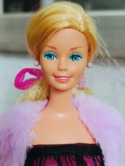 Mattel Barbie SuperStar Philippines (1981) – suknia Deluxe