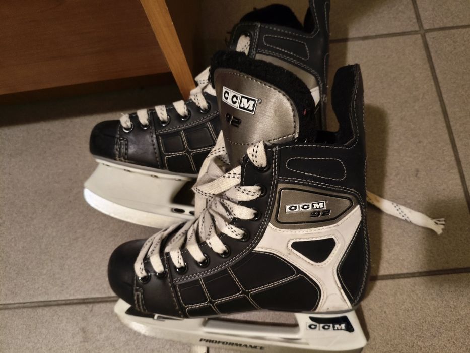 Łyżwy hokejowe roz.37