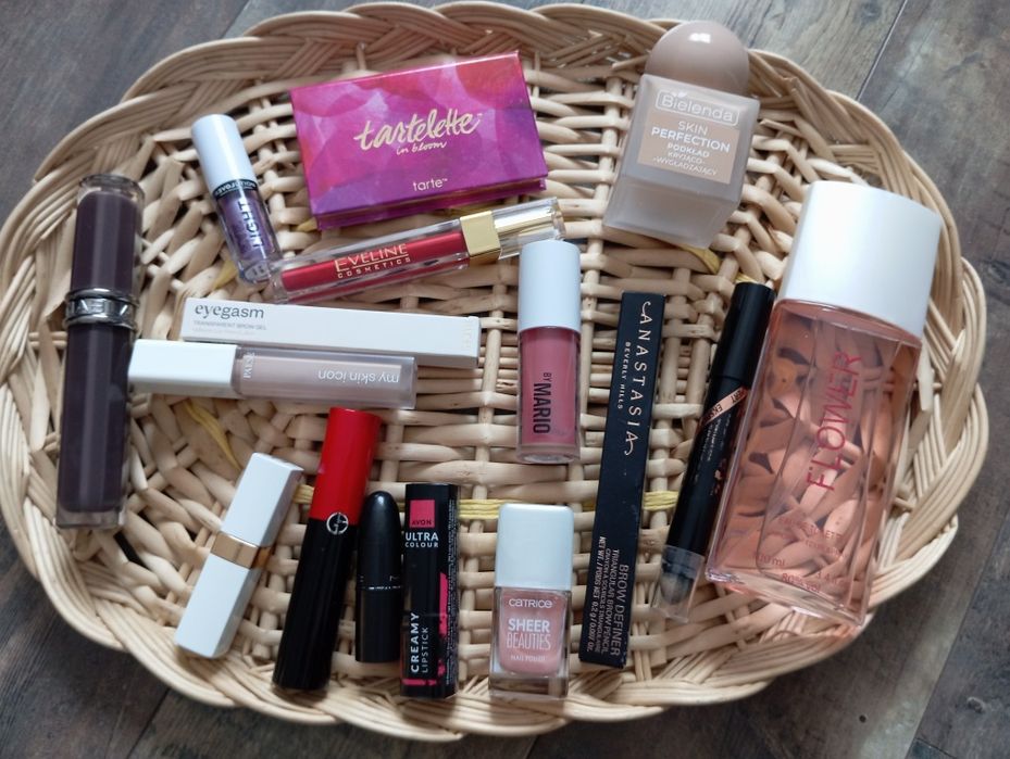 Dior Givenchy YSL Clarins Bobbi Brown Anastasia Beverly Hills