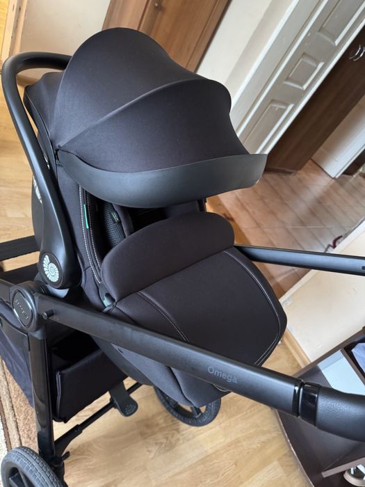 Продам коляску Carrello Omega Plus 3в1