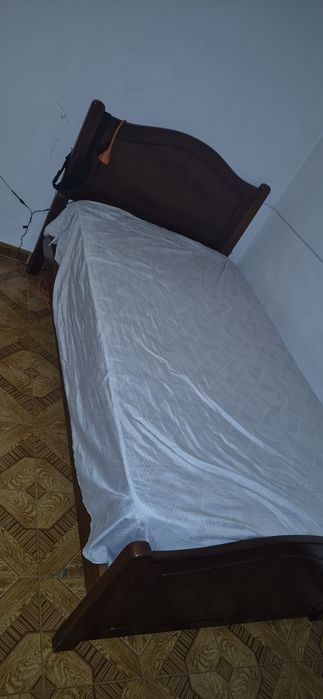 Cama de solteiro com colchão