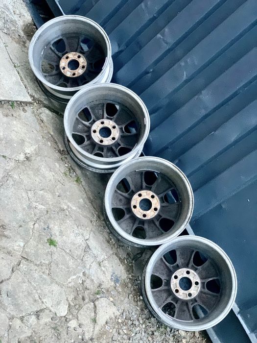Продам диски 114.3 R16 TOYOTA оригинал