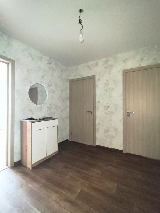 Світла 2-кімнатна квартира з вітальнею-студією 21м2/SZ
